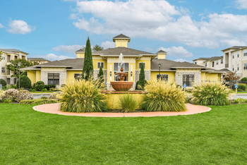 Expansive pet-friendly grounds